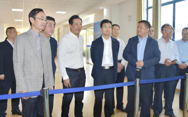 ����ʡ�˴�ί�������΄�����һ�����쿵���F�x�����첿�F(xi��n)���˽����܃x����ʾϵ�y(t��ng)